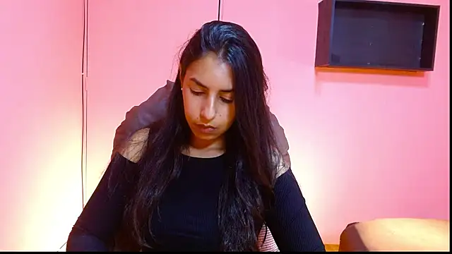 Snapshot of Desipleasure chatting on March 14, 2025, 8:17 pm Desipleasure online show from March 14, 2025, 8:17 pm