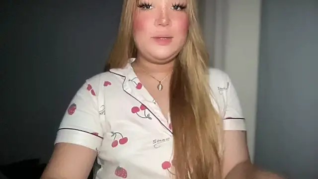 MissCataleyaxxx online show from October 15, 2025, 1:15 am