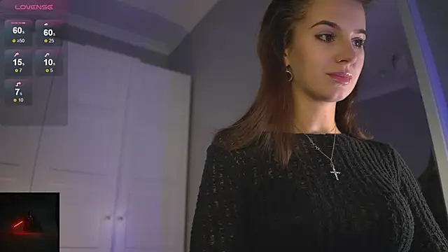 -JuicyMolly- online show from November 27, 2025, 6:30 pm