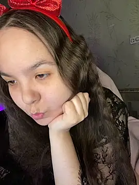 Var Kiss online show from May 26, 2026, 1:20 pm