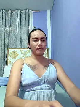 Snapshot of lady_kim_boner chatting on May 7, 2026, 7:23 am lady kim boner online show from May 7, 2026, 7:23 am