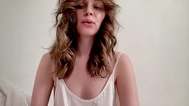 Snapshot of Nikki_Mimimi chatting on February 20, 2025, 1:19 pm Nikki Mimimi online show from February 20, 2025, 1:19 pm