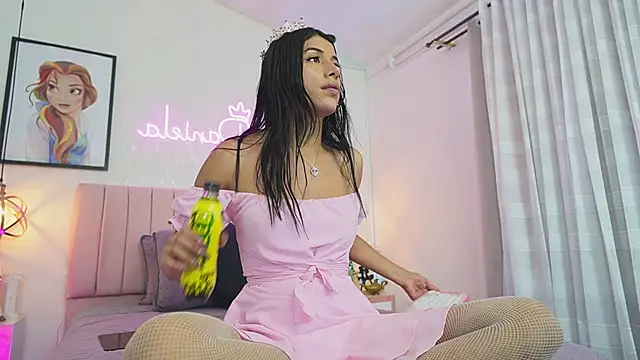 Snapshot of dani_parker_ chatting on February 26, 2026, 4:18 pm dani parker online show from February 26, 2026, 4:18 pm