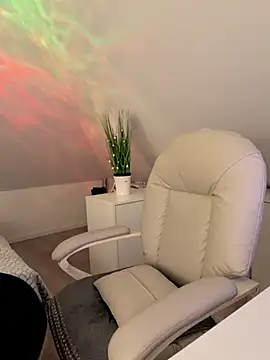 Snapshot of German_Milf chatting on February 17, 2026, 1:41 pm German Milf online show from February 17, 2026, 1:41 pm