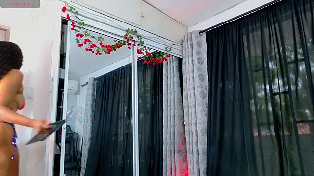 BLACK ROSSE 1 online show from October 22, 2025, 12:48 pm