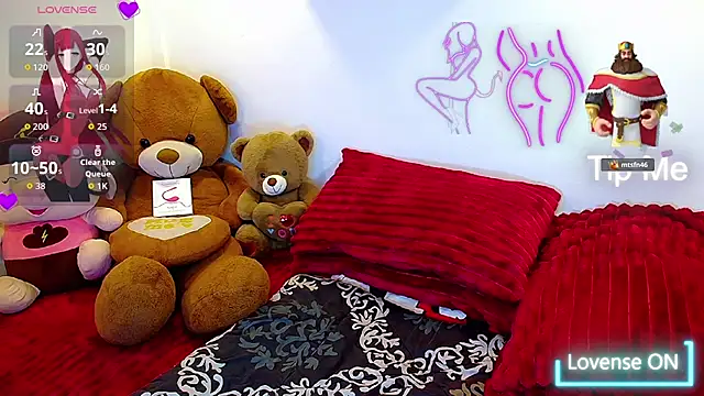 Snapshot of TR4NSCUTI3 chatting on February 16, 2026, 7:40 am TR4NSCUTI3 online show from February 16, 2026, 7:40 am