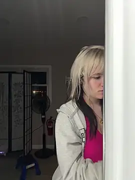 Cutiepiespanks online show from April 4, 2026, 5:58 am