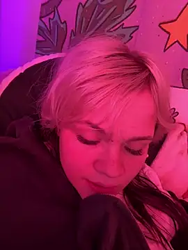 Cutiepiespanks online show from May 17, 2026, 10:43 pm