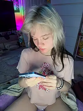 Cutiepiespanks online show from April 25, 2026, 12:35 am