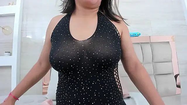 allice green online show from March 13, 2025, 1:32 am