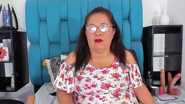 Keira Lennox online show from March 4, 2025, 12:44 pm