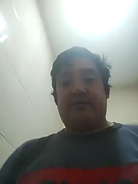 Snapshot of sagrado_1989 chatting on March 9, 2026, 12:03 am sagrado 1989 online show from March 9, 2026, 12:03 am