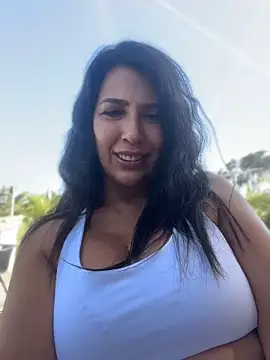 Snapshot of Cataleya80 chatting on June 22, 2026, 4:04 pm Cataleya80 online show from June 22, 2026, 4:04 pm