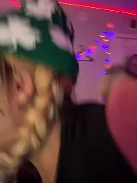 N1NT3NDH03 online show from November 26, 2025, 4:45 am