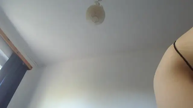 Lisakisss online show from May 13, 2026, 6:53 am