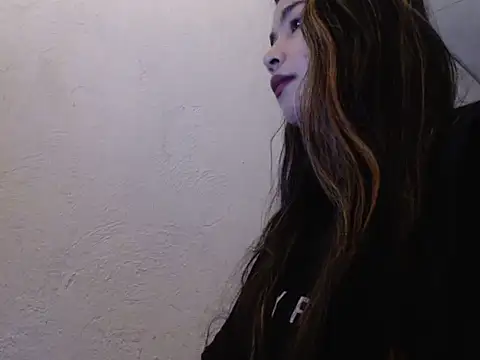 Urbabygirl jenny online show from May 23, 2026, 8:13 am