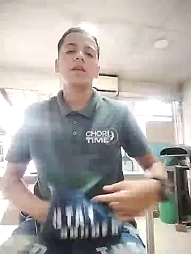 Snapshot of hot_guy06 chatting on March 17, 2025, 9:46 pm hot guy06 online show from March 17, 2025, 9:46 pm