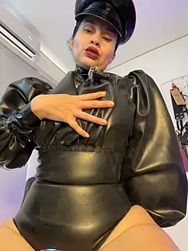 Snapshot of mylatexpleasure chatting on October 20, 2025, 7:14 pm mylatexpleasure online show from October 20, 2025, 7:14 pm