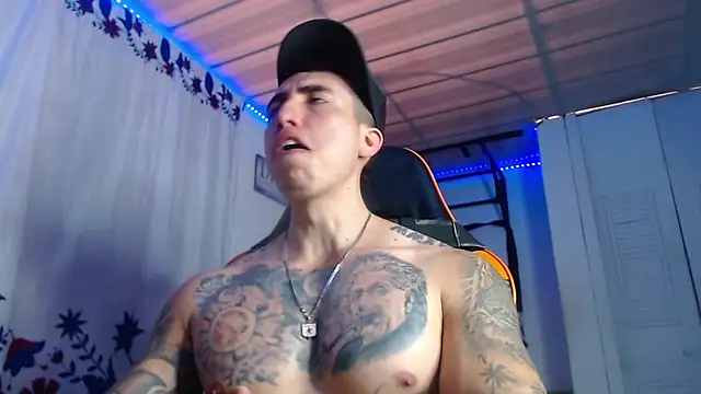 Snapshot of Adam_Hudsond chatting on January 7, 2026, 2:00 pm Adam Hudsond online show from January 7, 2026, 2:00 pm