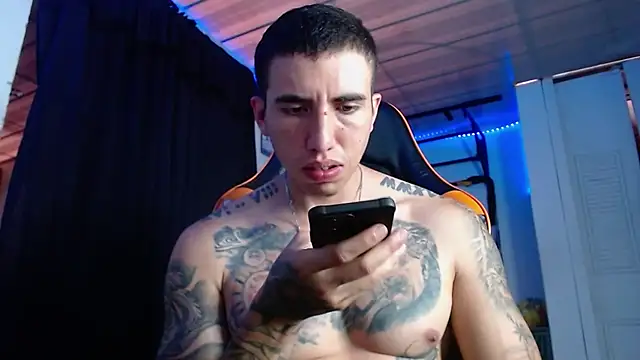Snapshot of Adam_Hudsond chatting on June 25, 2026, 12:54 pm Adam Hudsond online show from June 25, 2026, 12:54 pm