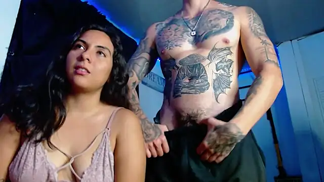 Snapshot of Adam_Hudsond chatting on April 7, 2026, 1:51 am Adam Hudsond online show from April 7, 2026, 1:51 am