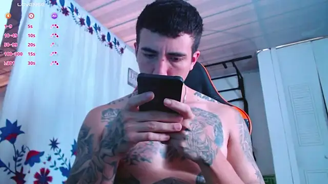 Snapshot of Adam_Hudsond chatting on March 9, 2026, 1:03 pm Adam Hudsond online show from March 9, 2026, 1:03 pm