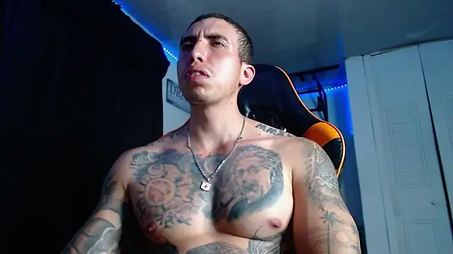 Snapshot of Adam_Hudsond chatting on May 30, 2026, 10:37 pm Adam Hudsond online show from May 30, 2026, 10:37 pm
