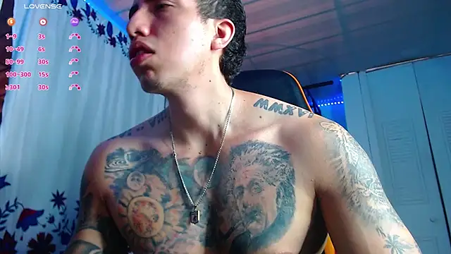 Snapshot of Adam_Hudsond chatting on March 6, 2026, 12:44 pm Adam Hudsond online show from March 6, 2026, 12:44 pm