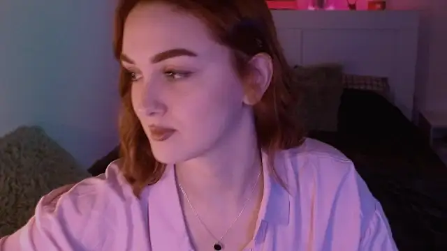 Snapshot of LilyFarey chatting on December 26, 2024, 6:01 pm LilyFarey online show from December 26, 2024, 6:01 pm