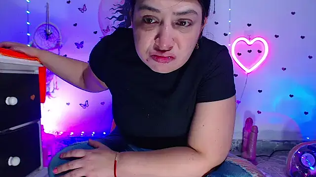 Snapshot of oliviarodriguez2u chatting on July 1, 2026, 10:10 pm oliviarodriguez2u online show from July 1, 2026, 10:10 pm