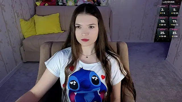 Eva Davie online show from April 6, 2026, 3:35 pm