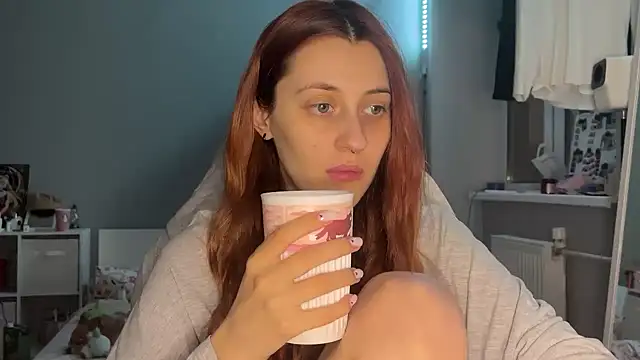 Uniarten online show from October 22, 2025, 6:18 pm