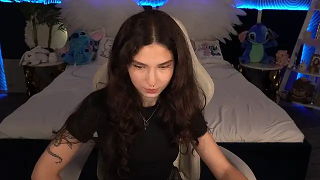 BabyFlowerr online show from October 8, 2025, 7:03 pm