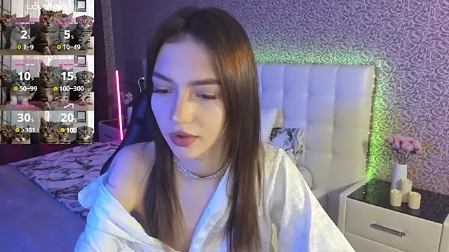 Snapshot of SophieCatty chatting on February 8, 2025, 6:43 am SophieCatty online show from February 8, 2025, 6:43 am