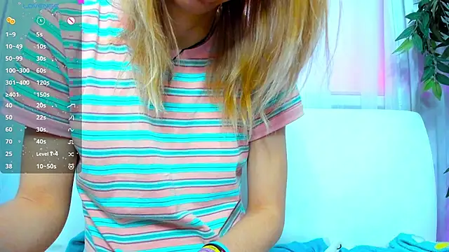 Snapshot of Bell_a_mi_ chatting on March 5, 2025, 5:18 am Bell a mi online show from March 5, 2025, 5:18 am