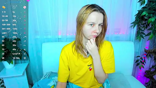 Snapshot of Bell_a_mi_ chatting on March 22, 2025, 2:37 am Bell a mi online show from March 22, 2025, 2:37 am