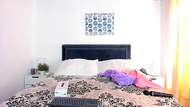 Snapshot of ZulyMichels chatting on March 11, 2025, 6:52 pm ZulyMichels online show from March 11, 2025, 6:52 pm