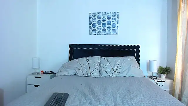 Snapshot of ZulyMichels chatting on October 11, 2025, 12:28 pm ZulyMichels online show from October 11, 2025, 12:28 pm