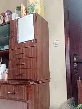 White rabbit  online show from February 20, 2025, 2:02 pm