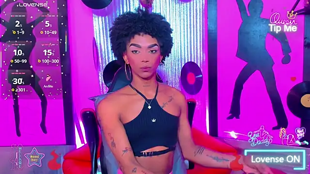 nickyminach  online show from February 28, 2026, 7:46 pm