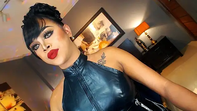 Snapshot of MarryQueen22 chatting on November 7, 2025, 1:10 am MarryQueen22 online show from November 7, 2025, 1:10 am