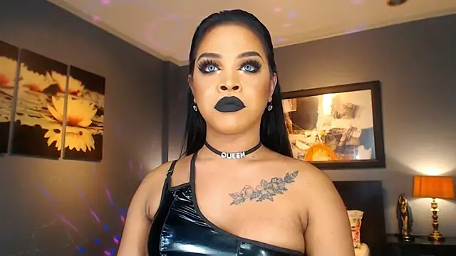 Snapshot of MarryQueen22 chatting on April 7, 2026, 12:56 am MarryQueen22 online show from April 7, 2026, 12:56 am