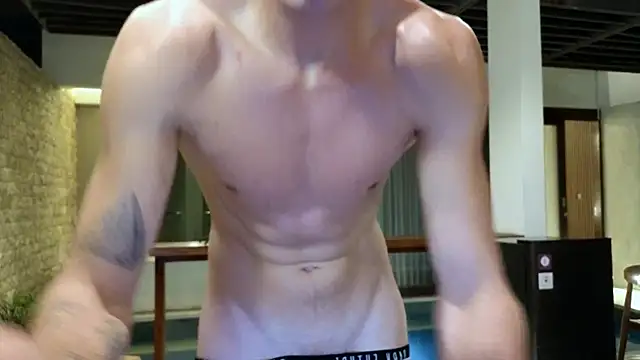 Snapshot of Cryptikov chatting on February 6, 2026, 1:29 pm Cryptikov online show from February 6, 2026, 1:29 pm