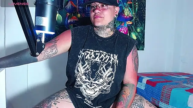 Techno 420  online show from May 27, 2026, 6:04 pm