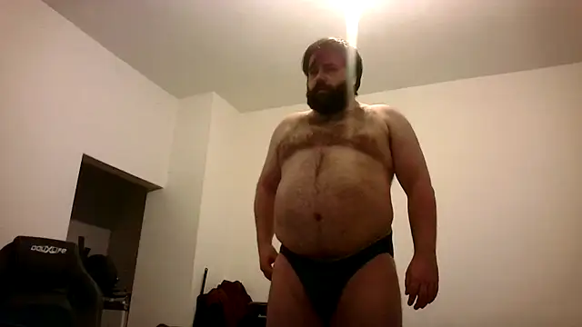 Snapshot of Superbearc89 chatting on March 15, 2025, 12:15 am Superbearc89 online show from March 15, 2025, 12:15 am