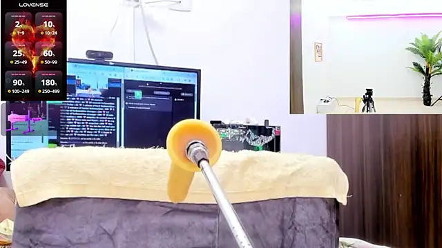 Snapshot of Paulina_Davis_ chatting on December 3, 2025, 12:01 am Paulina Davis online show from December 3, 2025, 12:01 am