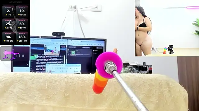 Snapshot of Paulina_Davis_ chatting on January 11, 2026, 12:06 am Paulina Davis online show from January 11, 2026, 12:06 am