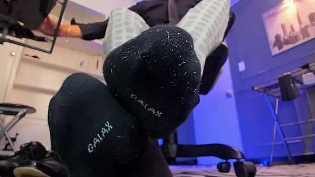 MrFrank tattoo online show from March 7, 2025, 3:39 pm