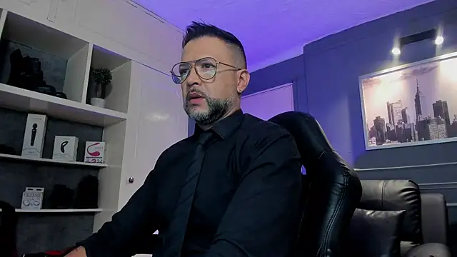 MrFrank tattoo online show from September 26, 2025, 11:28 am