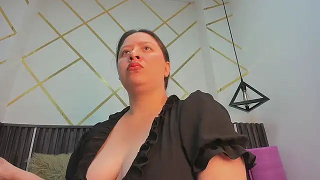 Snapshot of _rebecca1 chatting on February 13, 2026, 12:43 am rebecca1 online show from February 13, 2026, 12:43 am